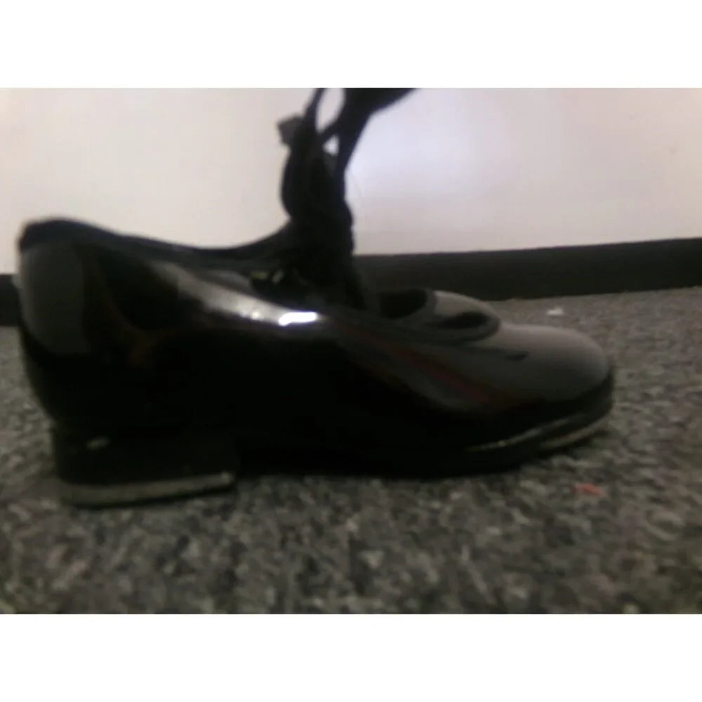 Pre-Owned Dance Tap Shoes Capezio Big Kids 9M Tyette Man Made Elastic Student